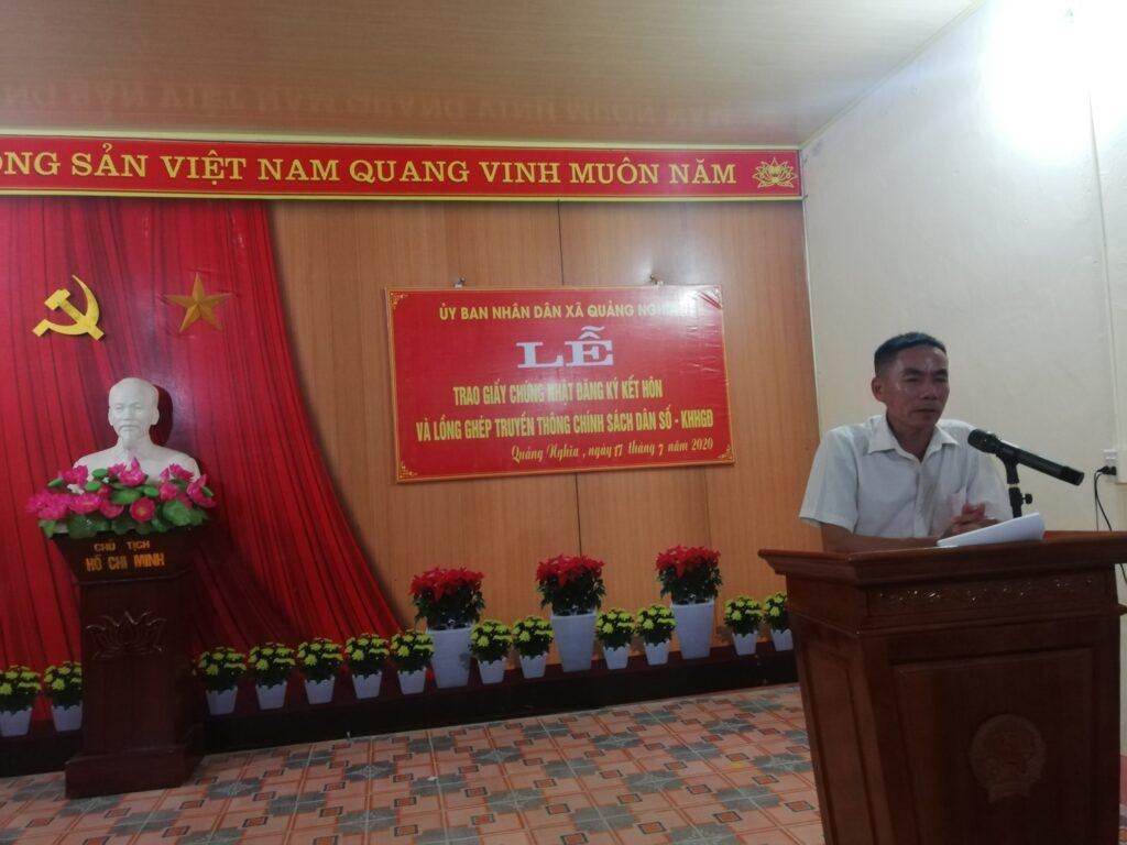 https://suckhoequangninh.vn/wp-content/uploads/2020/07/C%C3%A1n-b%E1%BB%99-T%C6%B0-ph%C3%A1p-x%C3%A3-Qu%E1%BA%A3ng-Ngh%C4%A9a-tuy%C3%AAn-truy%E1%BB%81n-v%E1%BB%81-Lu%E1%BA%ADt-h%C3%B4n-nh%C3%A2n-v%C3%A0-gia-%C4%91%C3%ACnh-1-1024x768.jpg