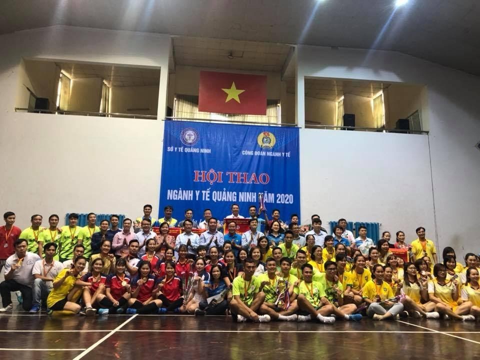https://scontent.fhan3-2.fna.fbcdn.net/v/t1.0-9/121101678_1273835199641833_1560171331644155341_n.jpg?_nc_cat=111&_nc_sid=8bfeb9&_nc_ohc=VXiSThhjaTsAX_wpPWb&_nc_ht=scontent.fhan3-2.fna&oh=2dcefae3781f843467f6fff99e85daaa&oe=5FB43DE9